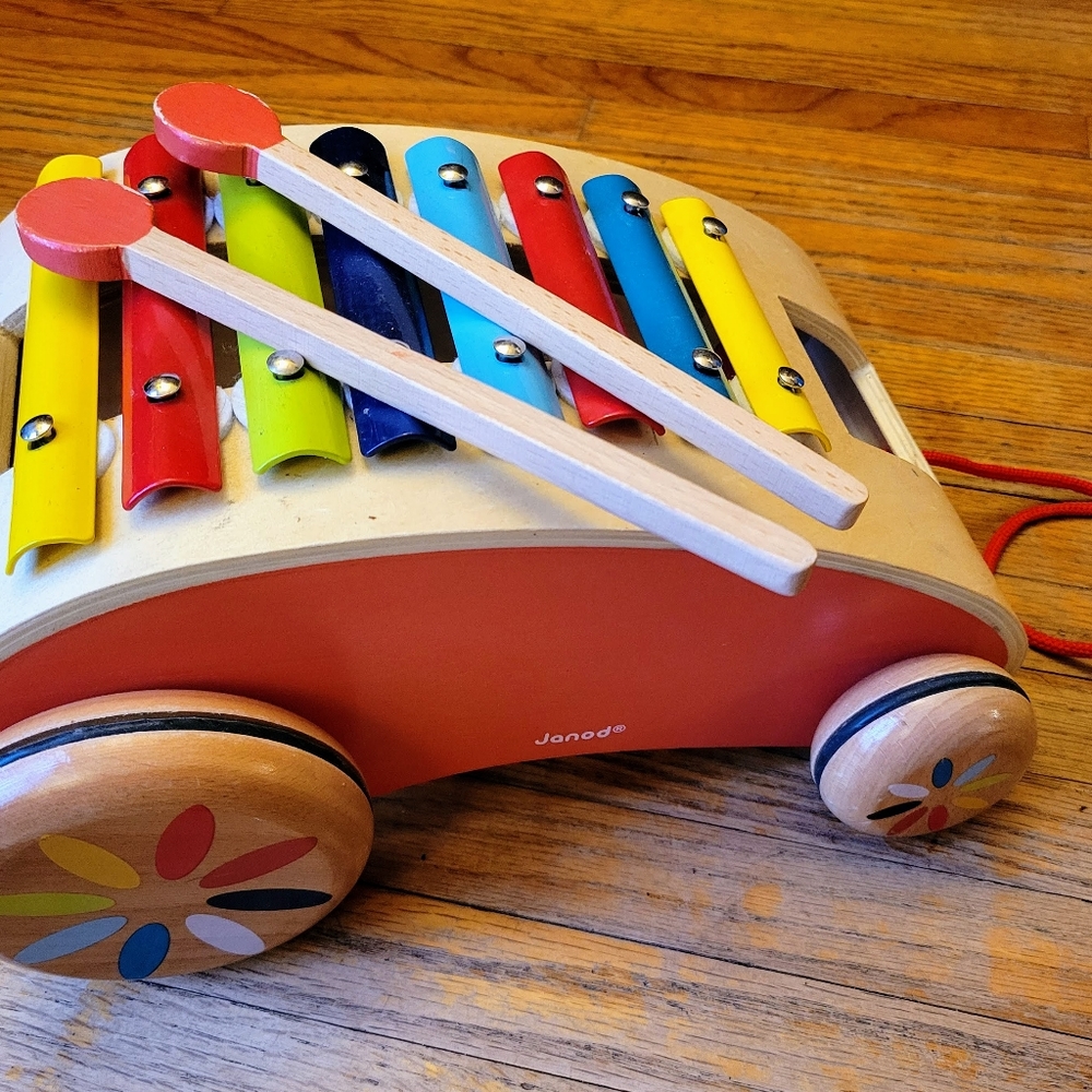 Janod Wooden 2-in-1 Xylo Roller - Good condition